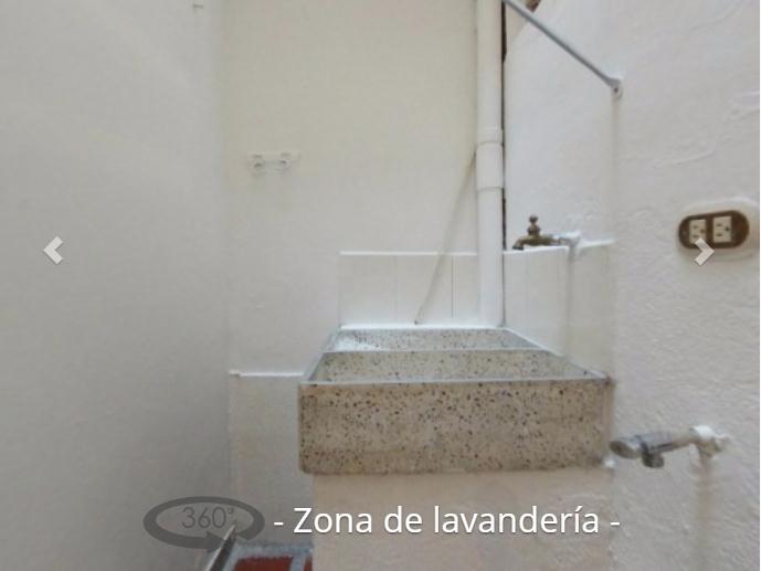 EDF. LAURELES APTO. 102