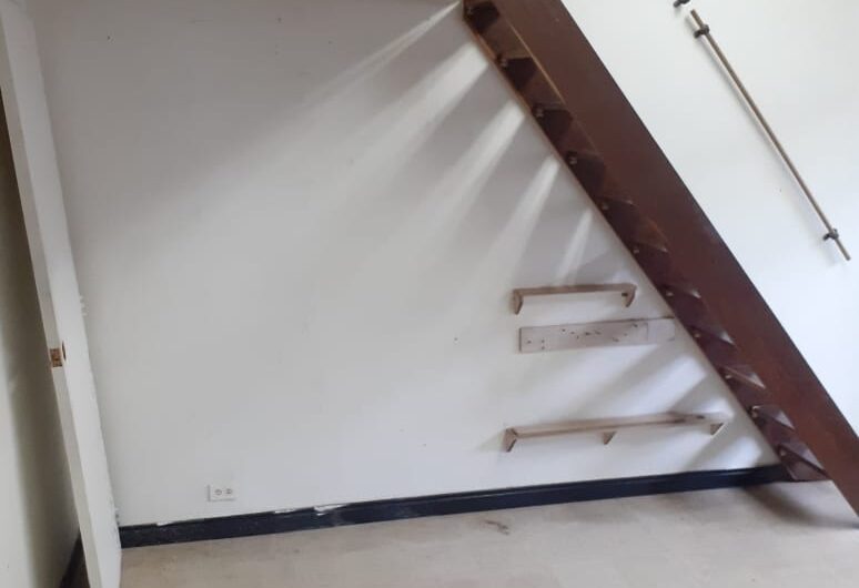 OFC. CASA EXITO $ 1.300.000