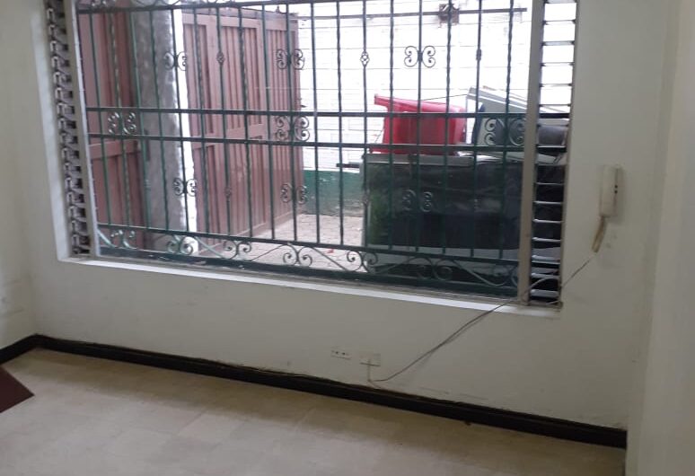 OFC. CASA EXITO $ 1.300.000