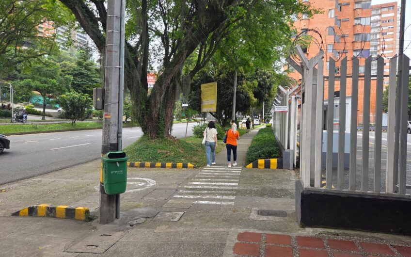 EXITOAIRES LOC.2 $ 7.500.000 Carrera 48 #16-SUR 43