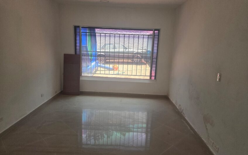 OFC. CASA EXITO $ 1.300.000