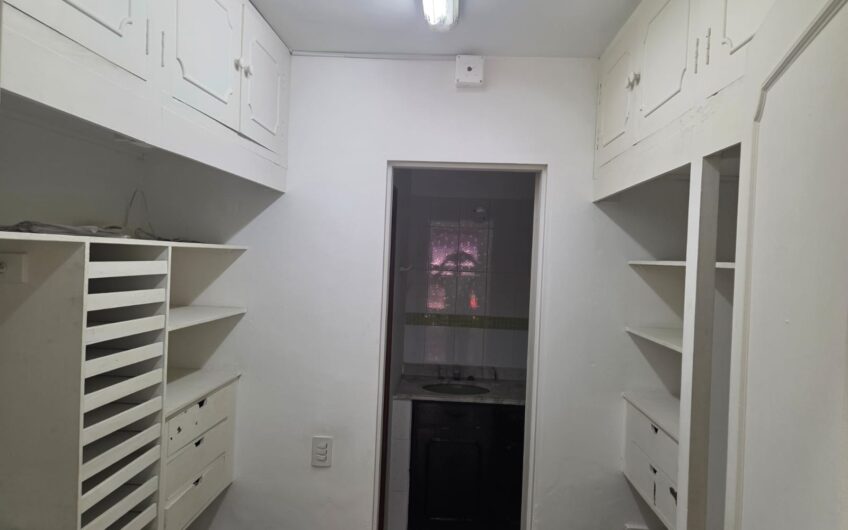 OFC. CASA EXITO $ 1.300.000